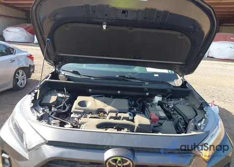 2023 Toyota Rav4 Xle Premium z USA, uszkodzony, nr VIN 2T3A1RFV3PC377213